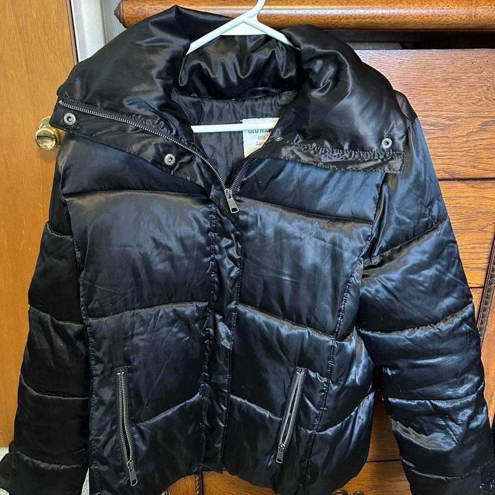 Women's Old Navy Black Puffer Jacket